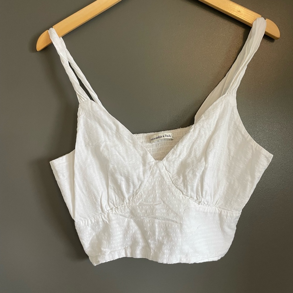 Abercrombie white tank top crop top size large